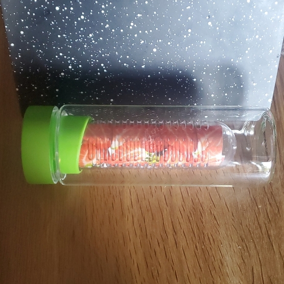 Water.  Bottle - Picture 4 of 9